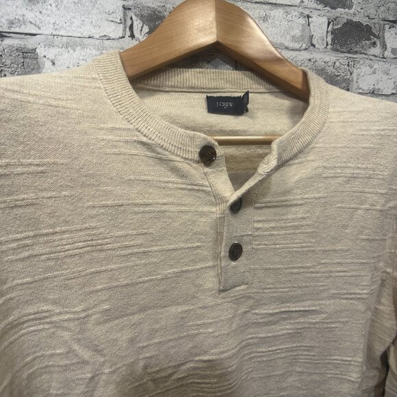 EUC J.Crew Men's Henley Size Medium - Picture 5 of 14